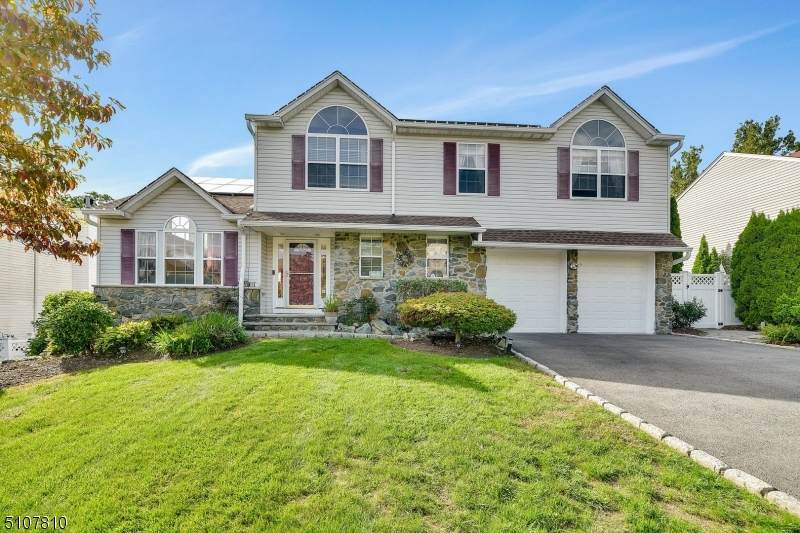 31 Elinora Dr - Photo 1