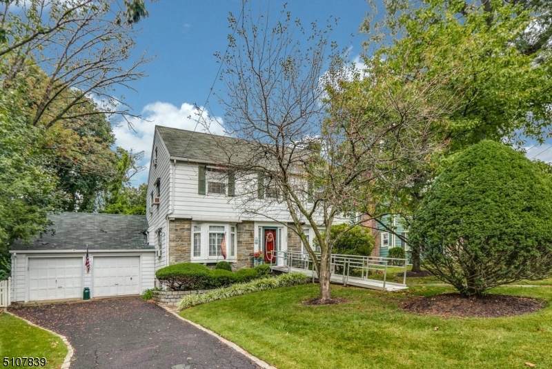 363 Plymouth Rd - Photo 1