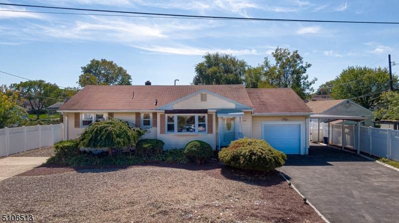 1149 Gress St - Photo 1