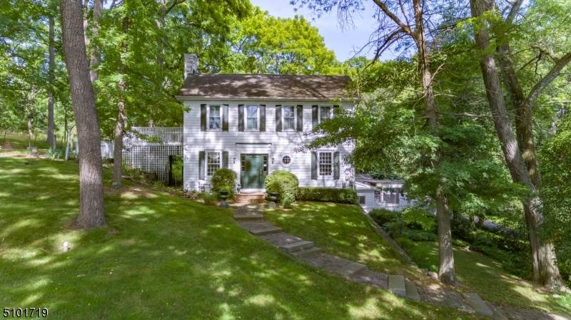 50 Grayrock Rd - Photo 1