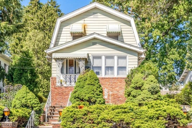 117 Delafield Ave - Photo 1