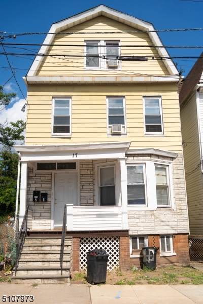 17 Shaw Ave - Photo 1