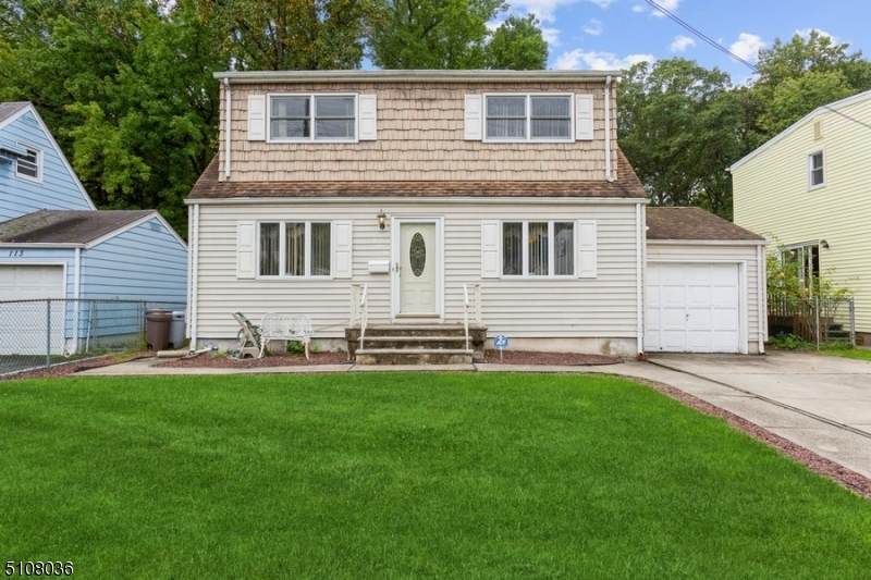 109 Locust Dr - Photo 1