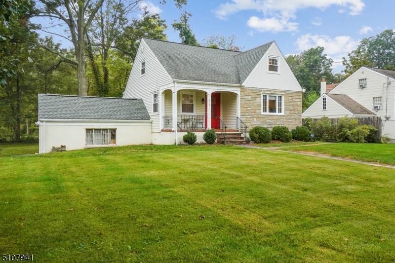 375 South St - Photo 1