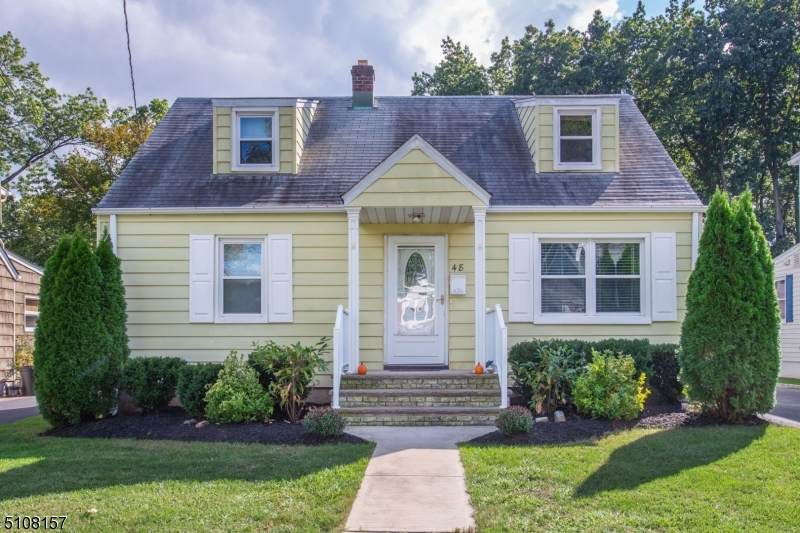 48 Sherman Ave - Photo 1