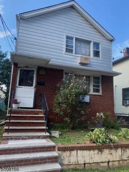 121 Liberty St - Photo 1