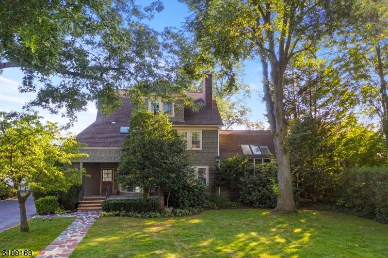 55 Enclosure St - Photo 1