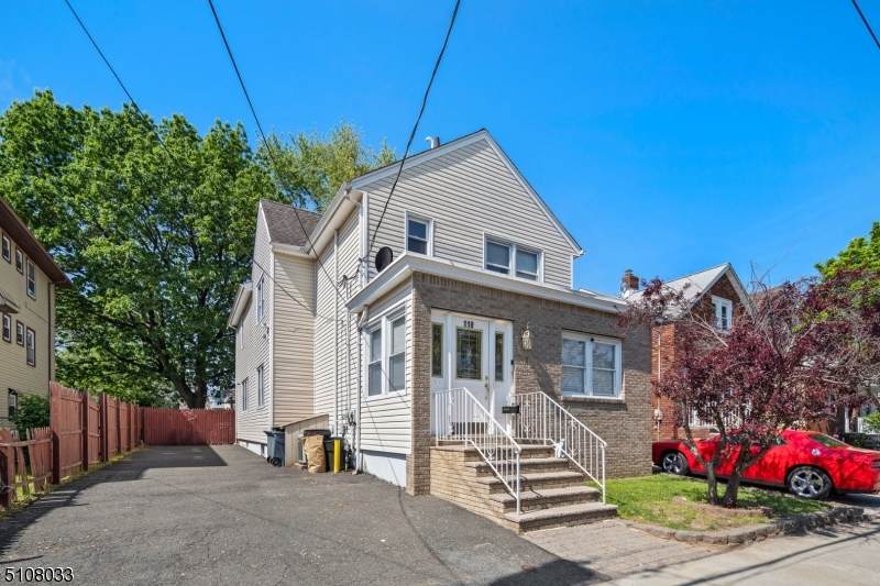 118 Liberty St - Photo 1