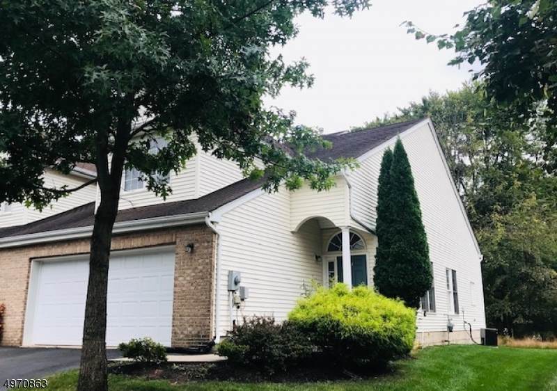 135 Saratoga Ct - Photo 1