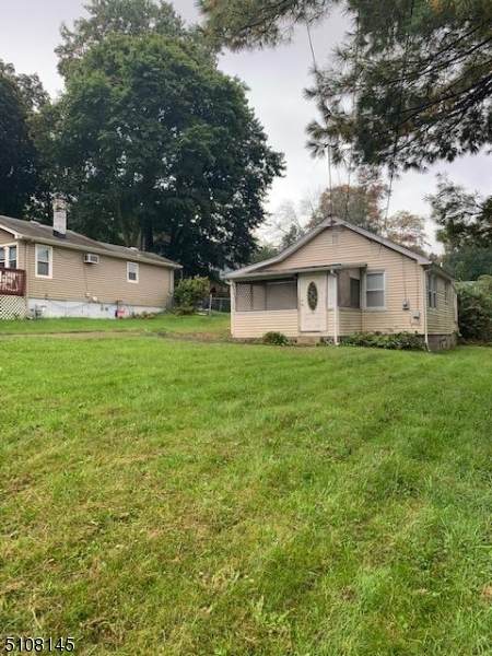 18 Outlook Ave - Photo 1