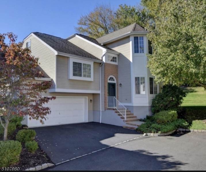 23 Fernwood Ter - Photo 1