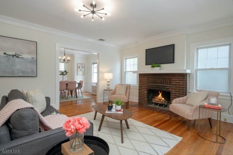 72 Central Ave - Photo 1
