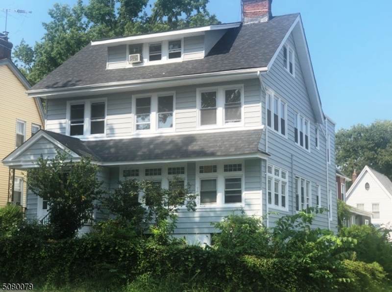 2 Vernon Pl - Photo 1