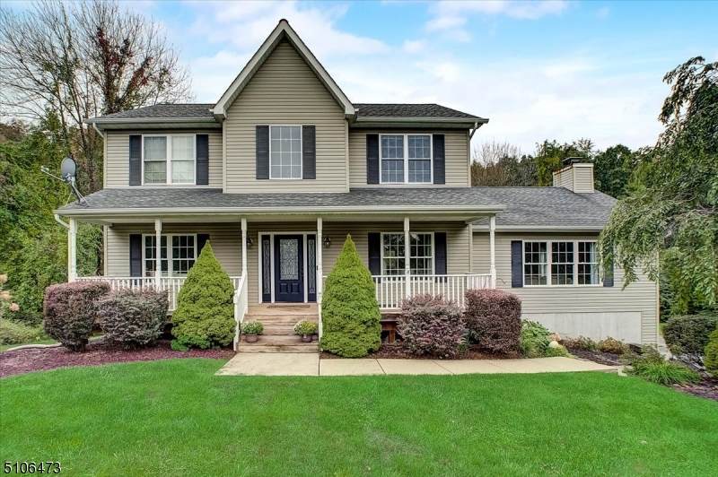 303 Hillside Ter - Photo 1
