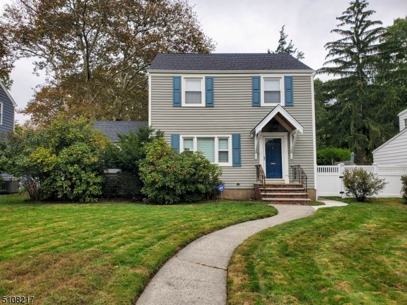 458 S Livingston Ave - Photo 1