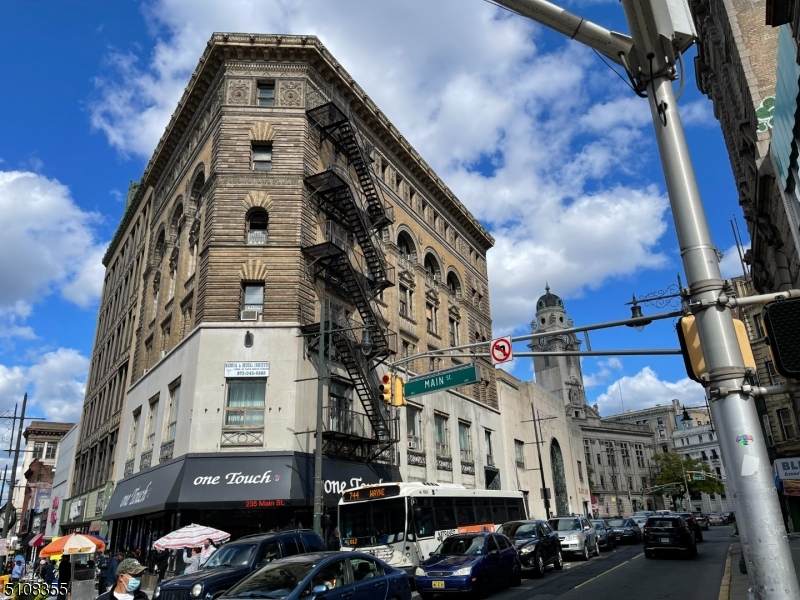 131 Market St - Photo 1
