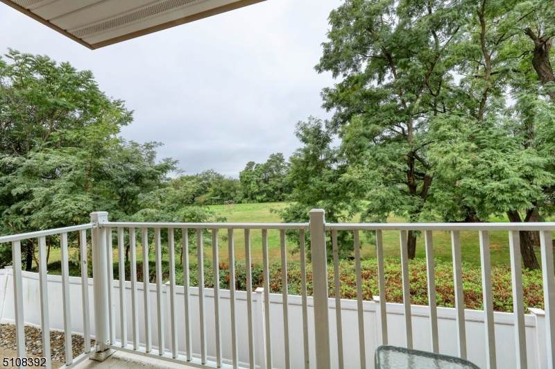 735 Riverside Ave - Photo 1