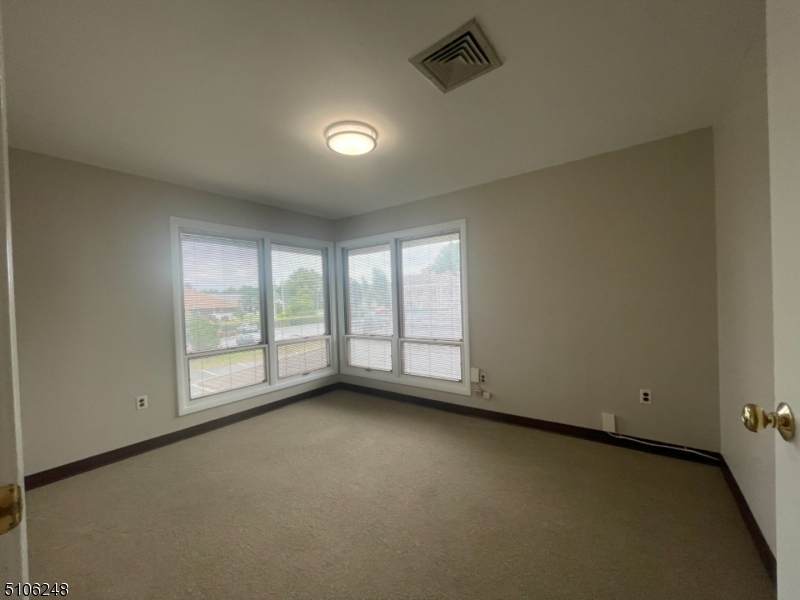 170 Changebridge Rd B3-4 - Photo 1