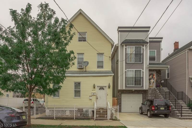 255 Magnolia Ave - Photo 1