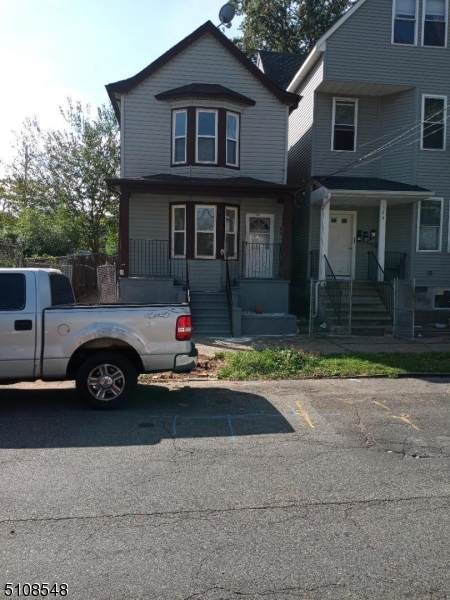 526 14Th Ave - Photo 1