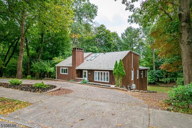170 Hillside Ave - Photo 1