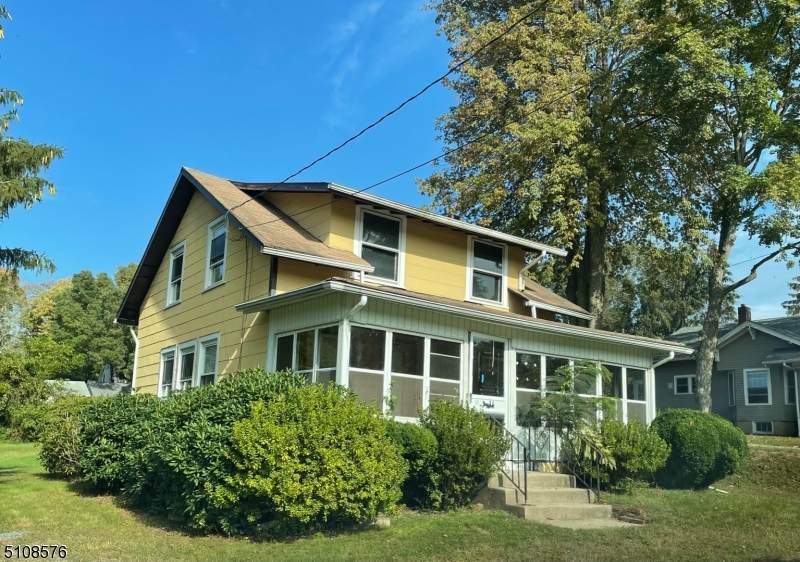 16 Park Lake Ave - Photo 1