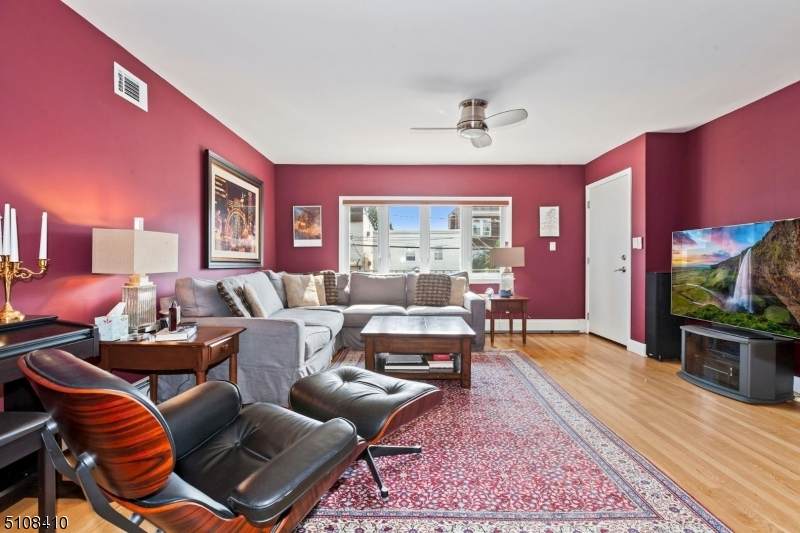 36 Grace St - Photo 1