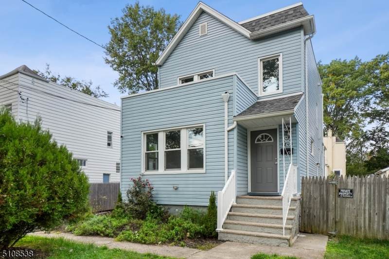 1243 E 7Th St - Photo 1