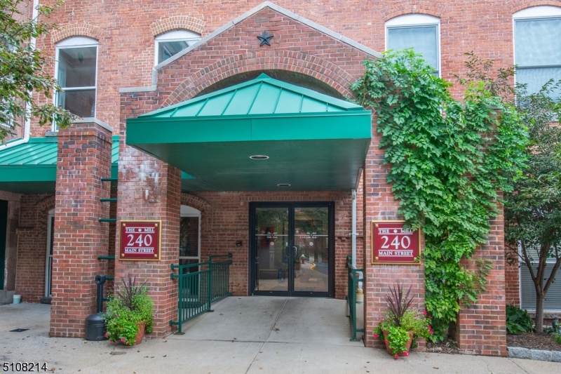240 Main Street Unit 311 - Photo 1