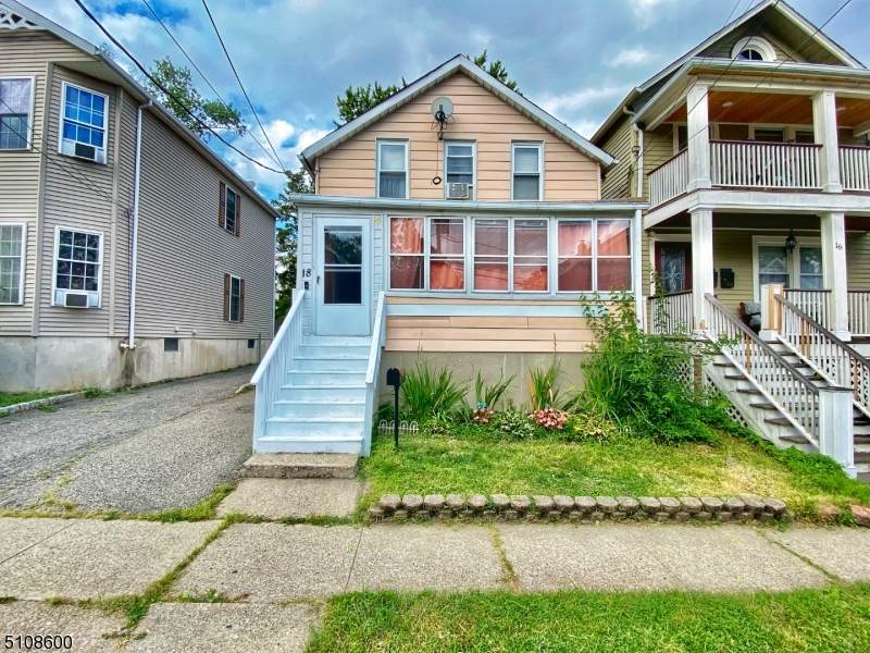 18 Talbot St - Photo 1