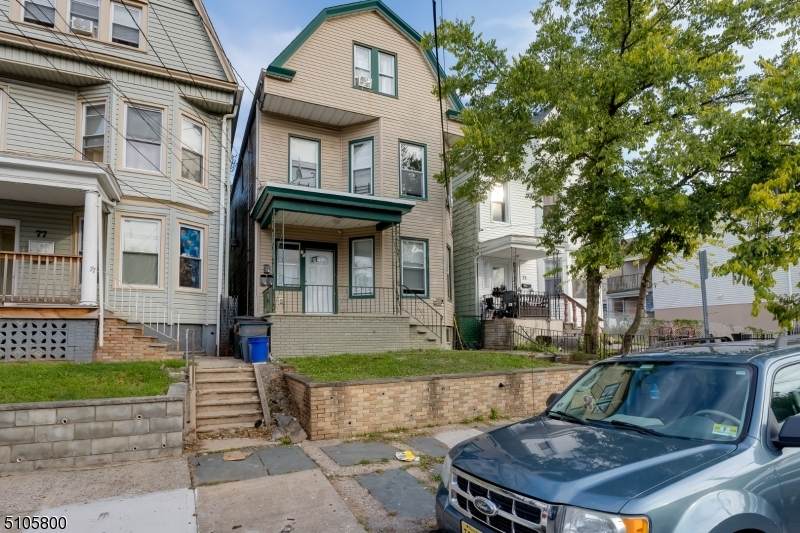 75 Oraton St - Photo 1