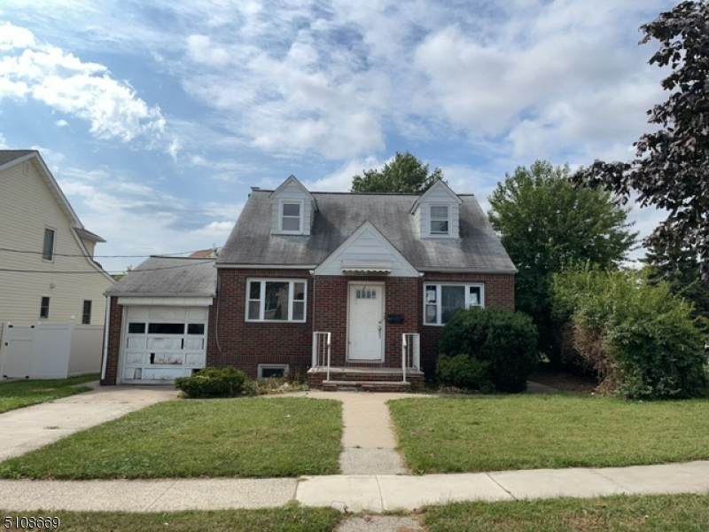 20 Elizabeth Ct - Photo 1
