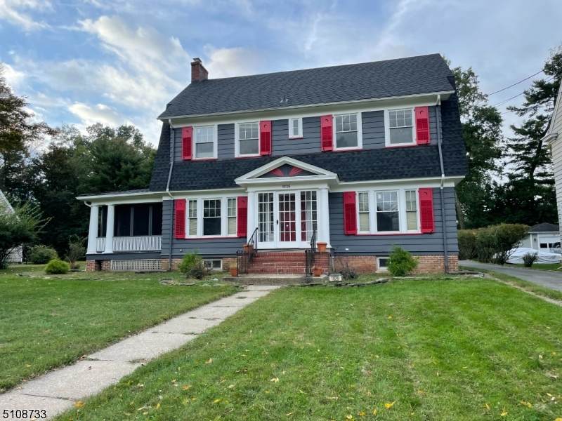 1026 Prospect Ave - Photo 1