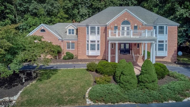 11 Beacon Hill Dr - Photo 1