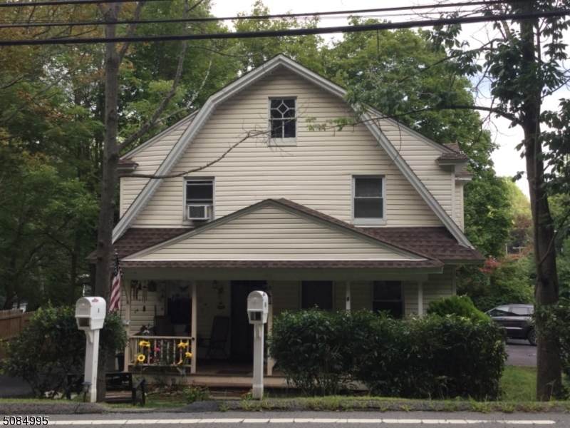 166 Millbrook Ave - Photo 1