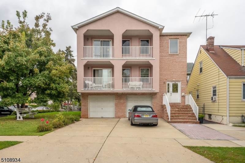 1099 Virginia - Photo 1
