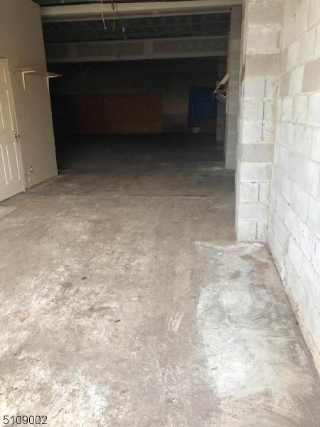 210 Trumbull St - Photo 1