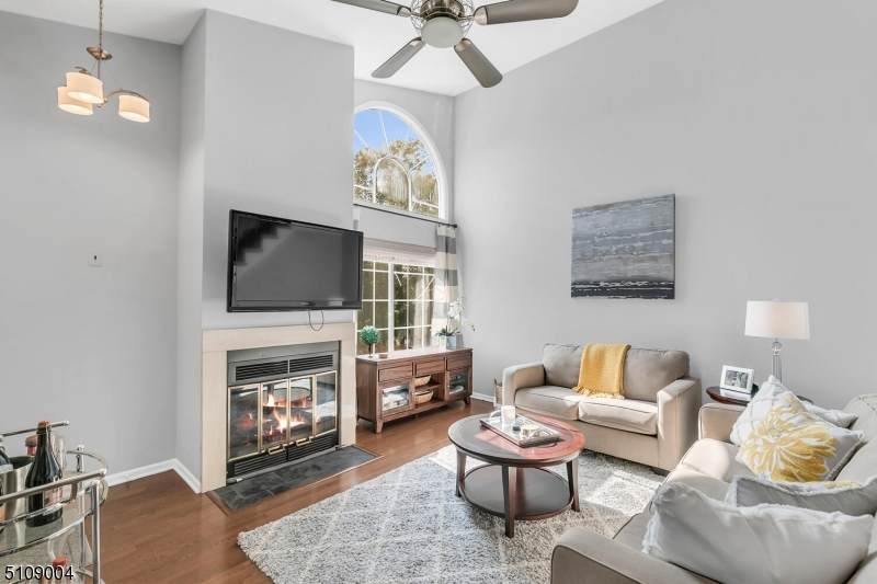 1 Danbury Ct - Photo 1