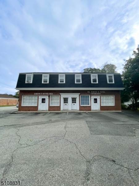 550 Newark Pompton Tpke - Photo 1