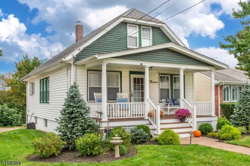13 Duffus Ave - Photo 1