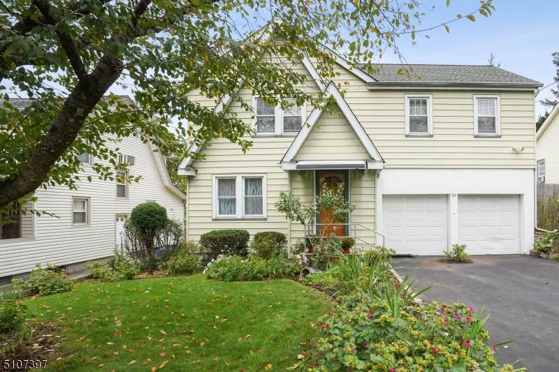 39 Robertson Rd - Photo 1