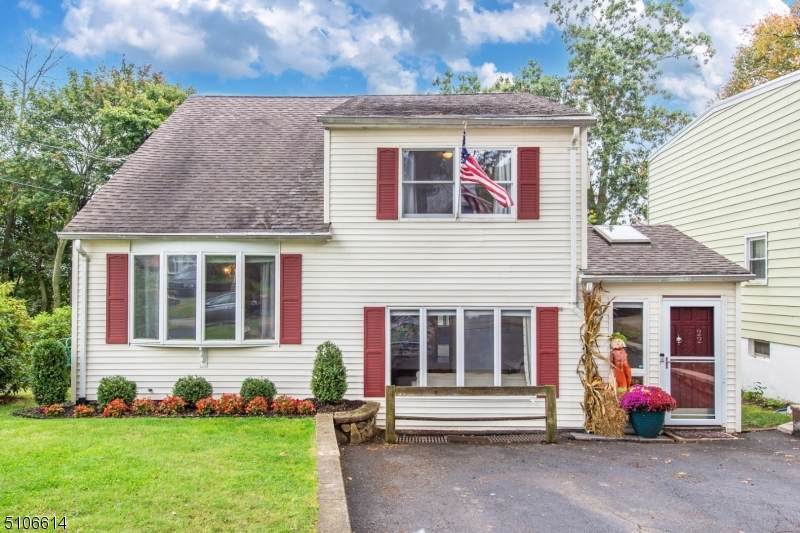 22 Longview Rd - Photo 1