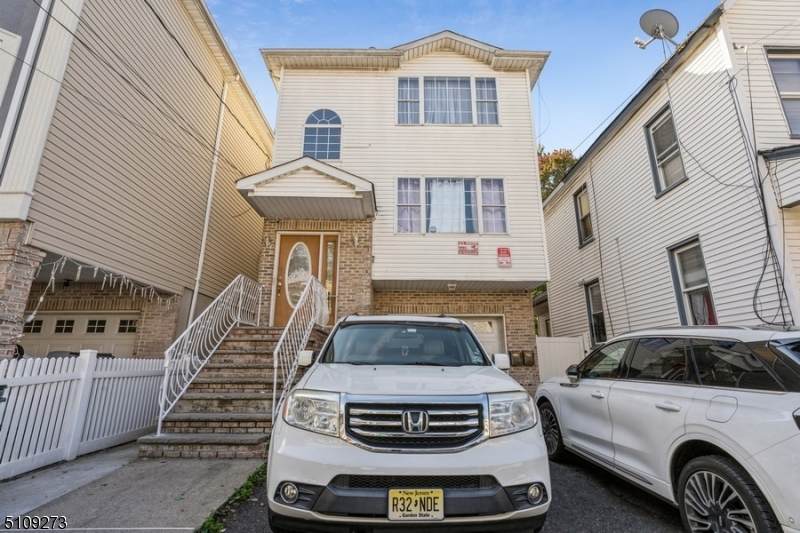 1022 Anna St - Photo 1