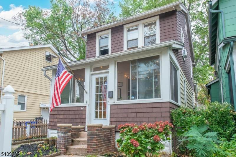 67 Llewellyn Ave - Photo 1