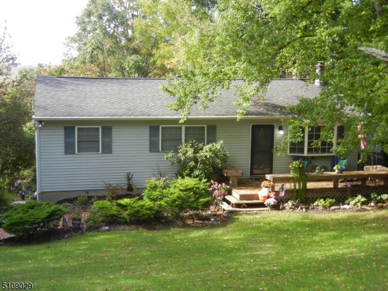 56 Summit Rd - Photo 1