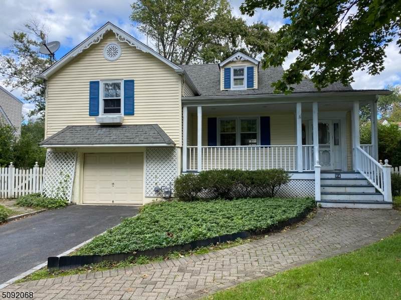 94 Beechwood Rd - Photo 1