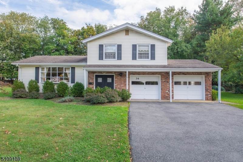 34 Waling Dr - Photo 1