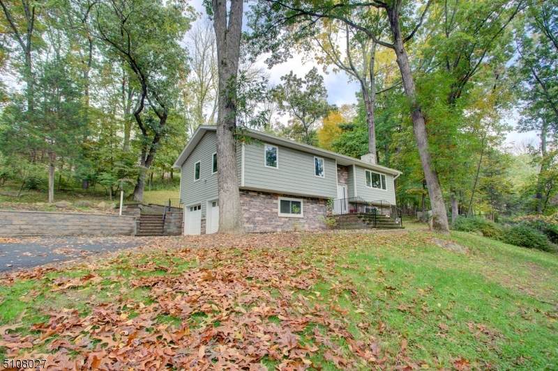 13 Alpine Dr - Photo 1