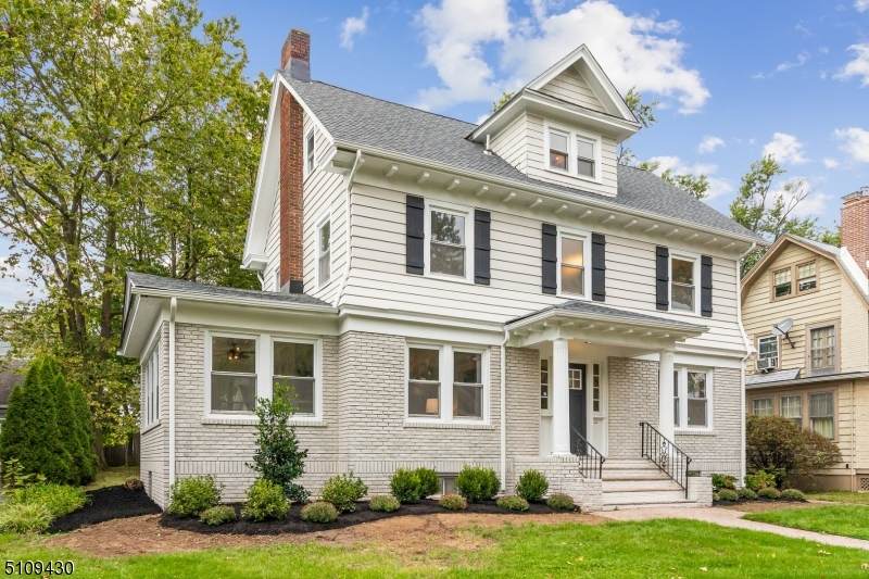 35 University Ct - Photo 1