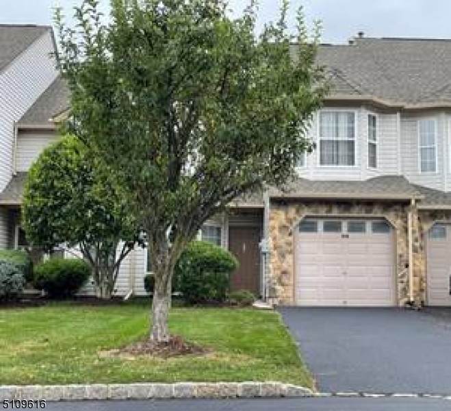 318 Pegasus Rd - Photo 1